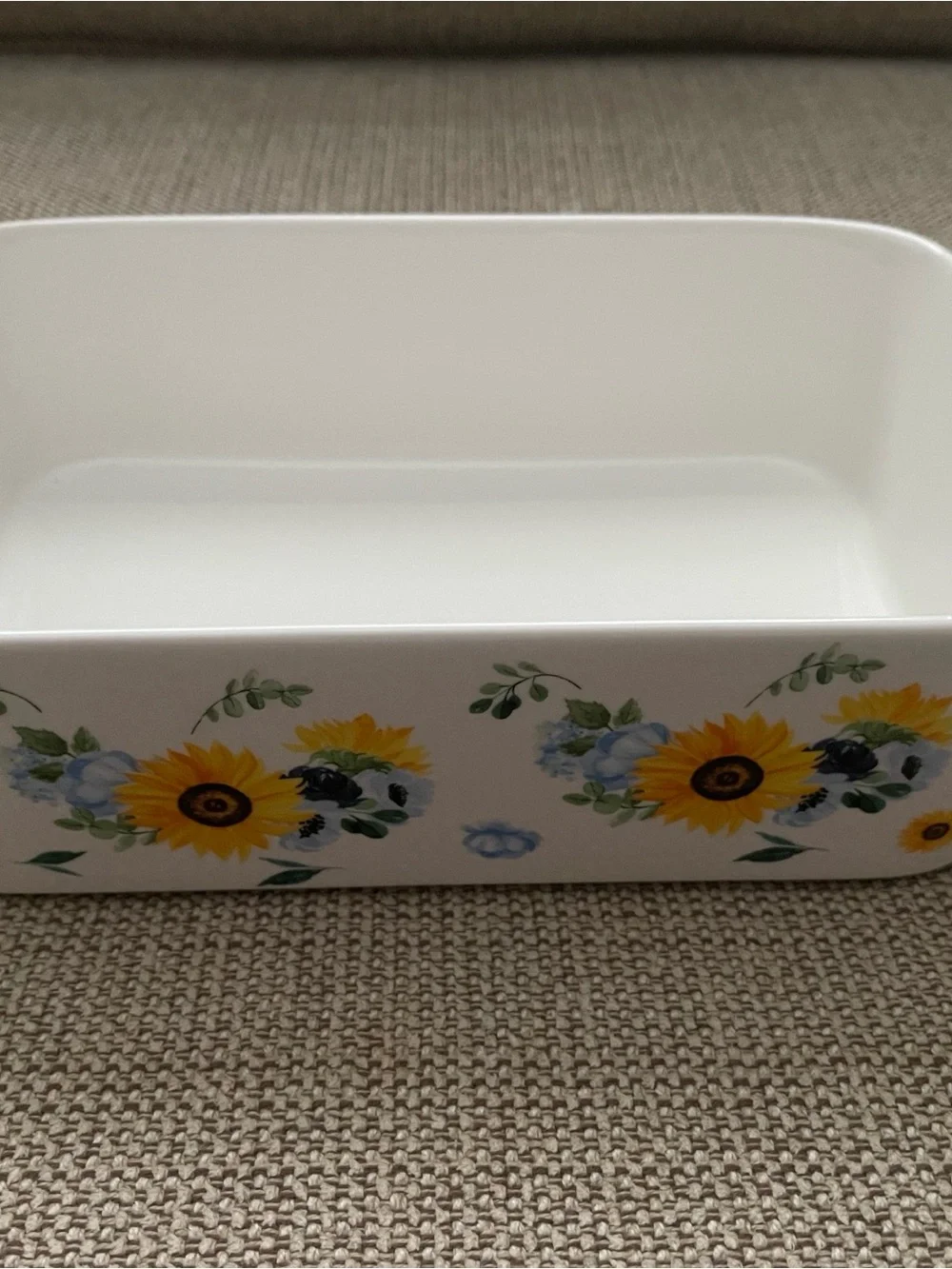 Grace Pantry Sunflower Porcelain Covered Casserole Serving Dish